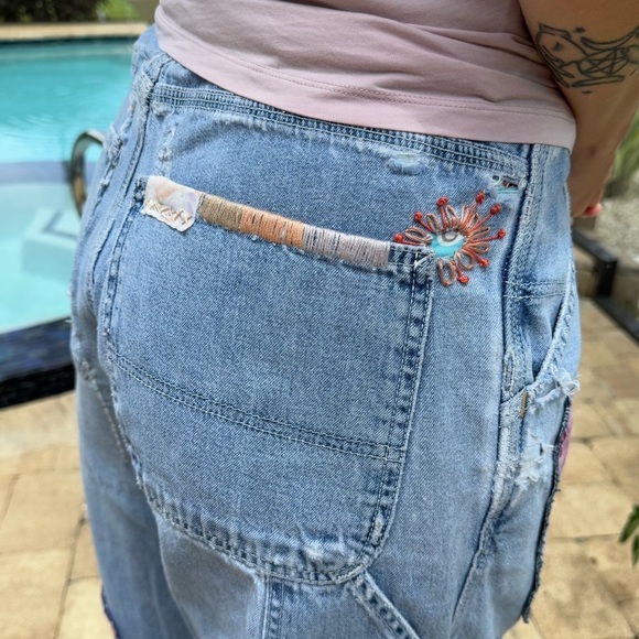 Artfully Altered Gap Carpenter jeans hand embroidered flowers butterflies Medium - Picture 3 of 12